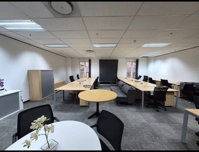 80M² OFFICE TO LET IN SANDTON CENTRAL